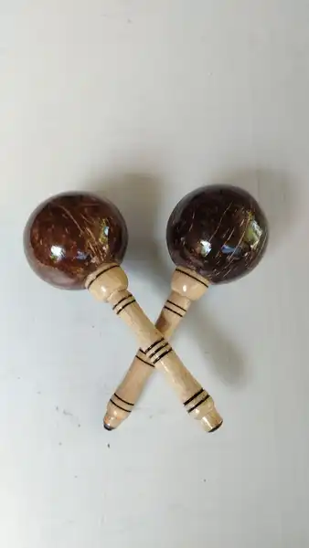 maracas en coco
